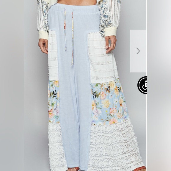 POL Pants - New POL Lace, Floral blue & White Wide-Leg Pants. Small, medium, large.